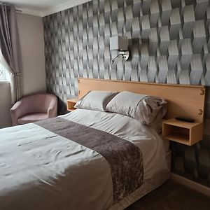Double Room Private External Bathroom
